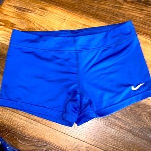 Used Nike Women’s Performance Game Volleyball Shorts, Medium, Blue
